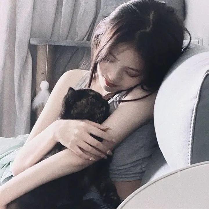 星光璀璨：捡个boss做老公